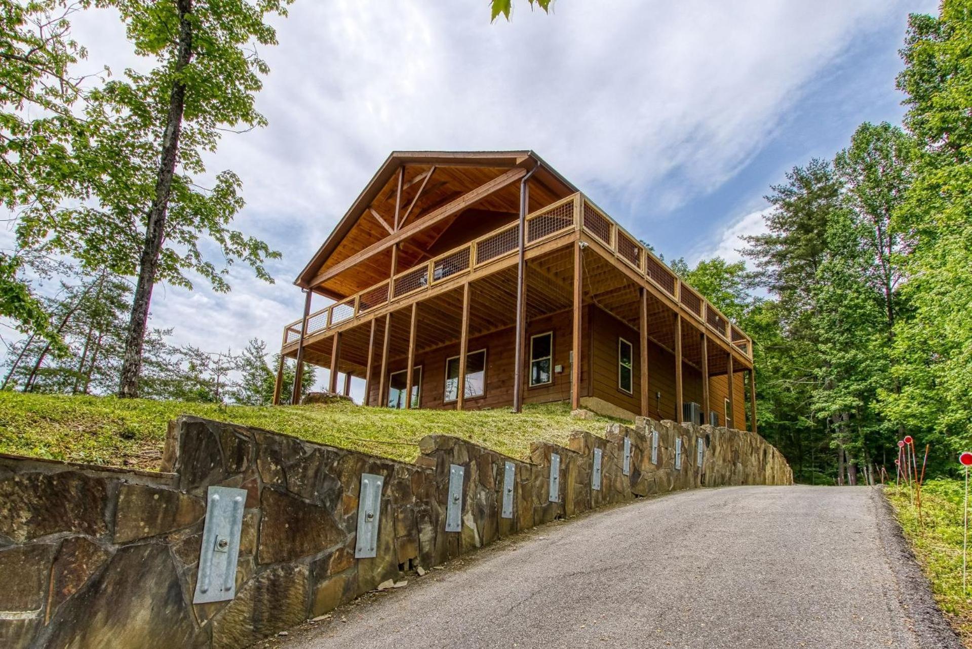 Brand New Build 5 Bedroom, 5 Bath With 4,000 Sq Ft With Mountain View Cabin Gatlinburg Exterior photo